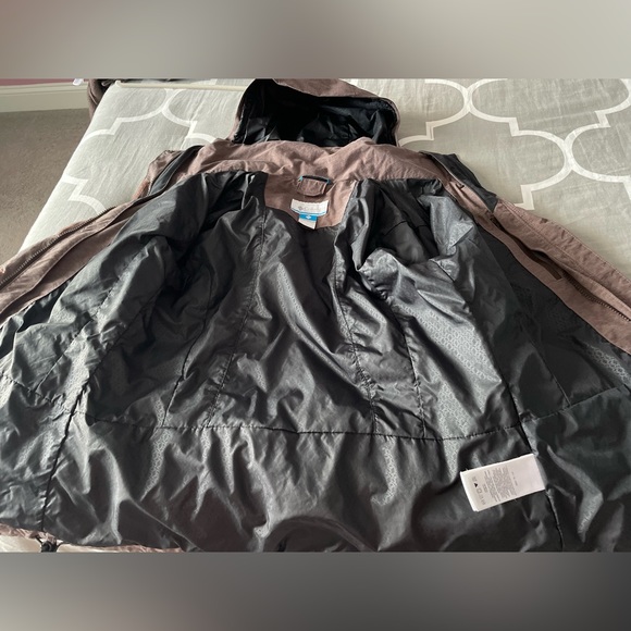 Double Shelled Interchangeable Brown Columbia Jacket - Picture 9 of 12